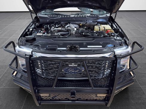 Used 2022 Ford F350 Limited image 8