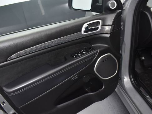 Used 2021 Jeep Grand Cherokee Trackhawk w/ Trailer Tow Group IV image 9