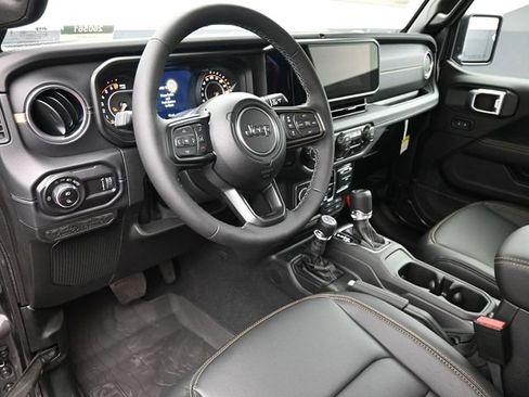 New 2026 Jeep Gladiator Sport AWD/4WD image 12