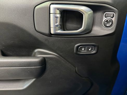 Used 2024 Jeep Gladiator Sport image 29