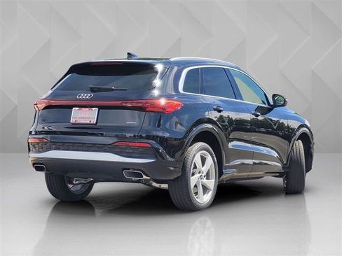 Used 2025 Audi Q5 Premium Plus w/ Premium Plus image 5