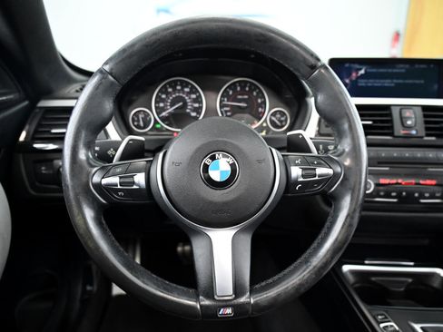 Used 2014 BMW 435i Convertible image 25