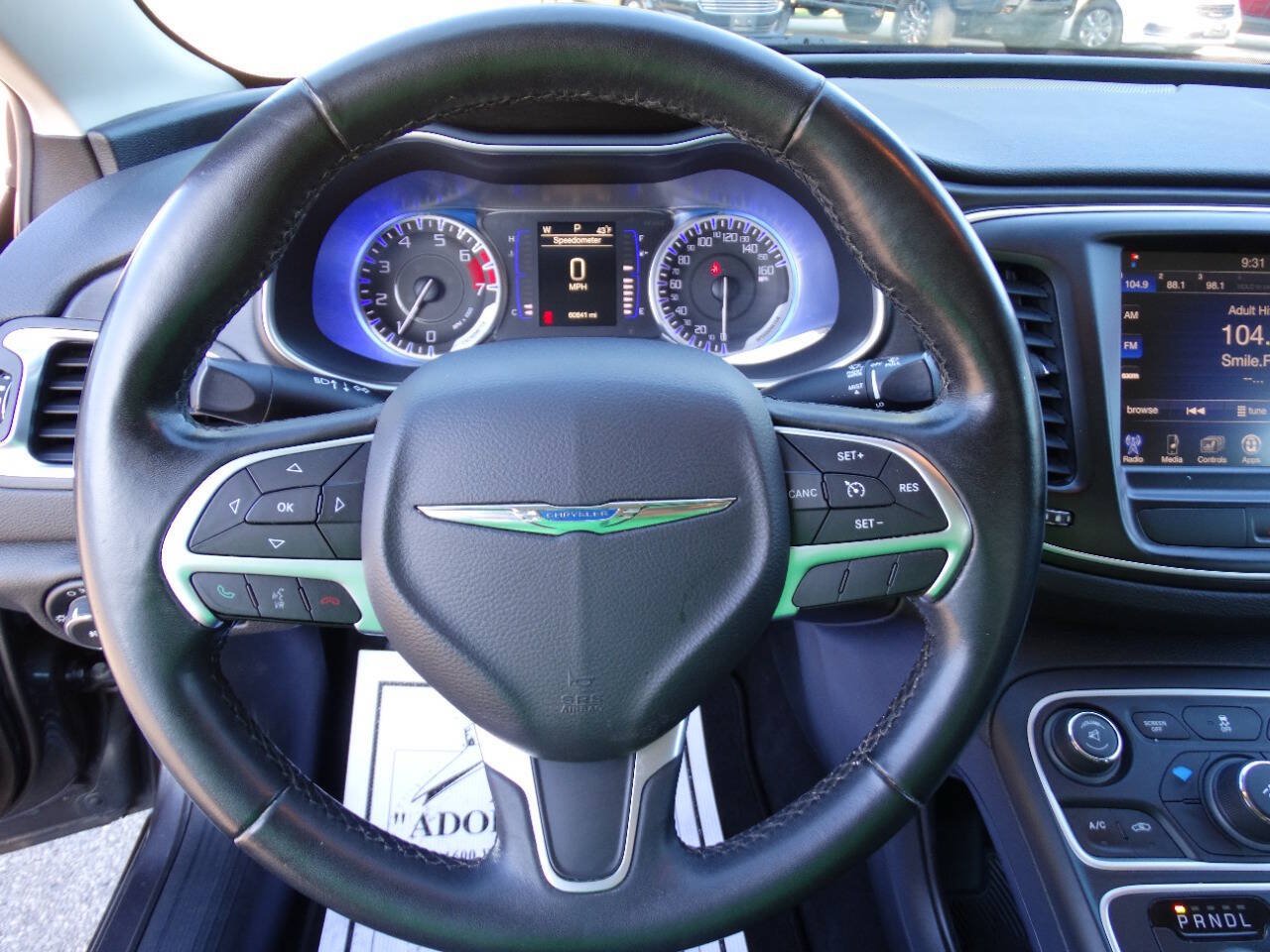 Used 2016 Chrysler 200 Limited FWD image 14