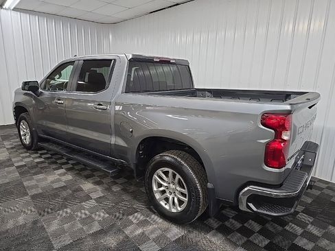 Used 2022 Chevrolet Silverado 1500 LT w/ Z71 Off-Road Package AWD/4WD image 9
