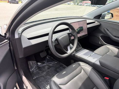 Used 2025 Tesla Model 3 Long Range RWD image 3
