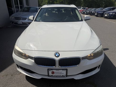 Used 2014 BMW 320i xDrive Sedan AWD/4WD image 2