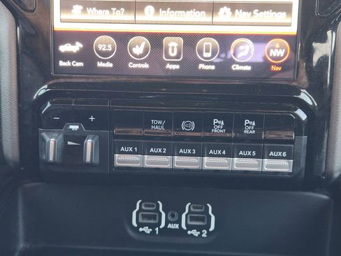 Used 2021 RAM 3500 Laramie image 19