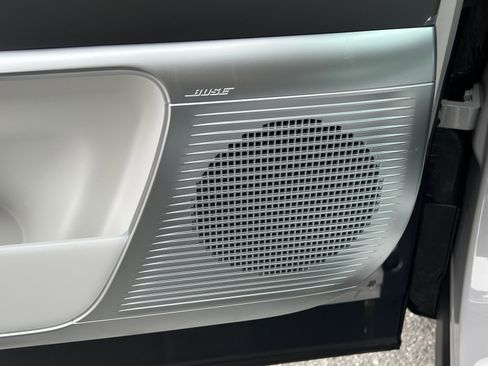 New 2026 Hyundai Ioniq 9 Limited image 12