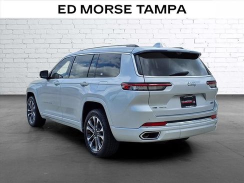 Used 2021 Jeep Grand Cherokee L Overland w/ Luxury Tech Group IV AWD/4WD image 3
