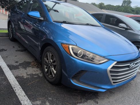 Used 2017 Hyundai Elantra SE FWD image 5