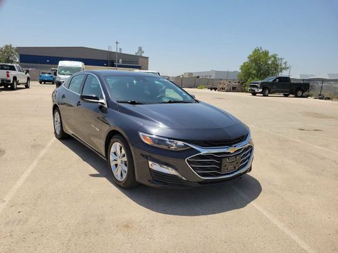 Used 2023 Chevrolet Malibu LT FWD image 2