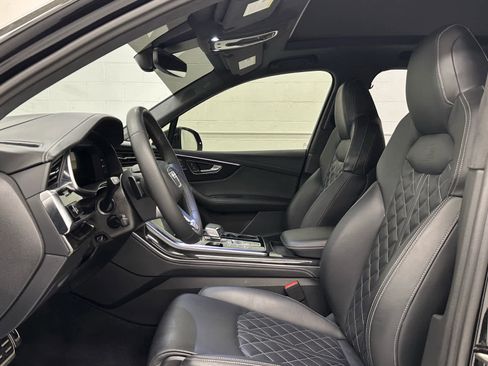 Used 2023 Audi SQ7 Prestige w/ Sport Package image 11