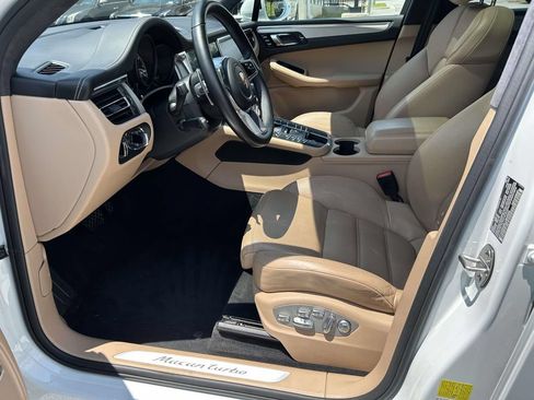 Used 2020 Porsche Macan Turbo AWD/4WD image 21