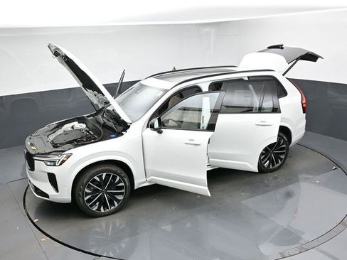 New 2026 Volvo XC90 B6 Ultra w/ Protection Package Premier image 53