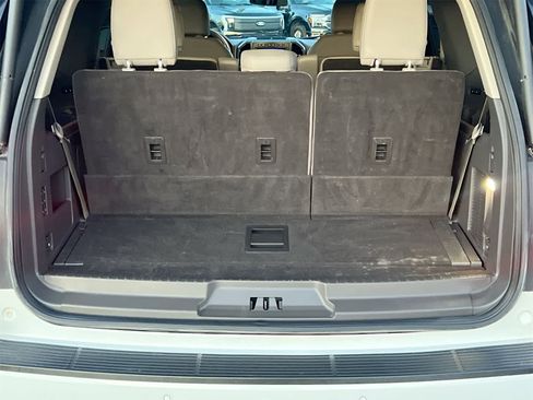 Used 2021 Ford Expedition Limited image 32