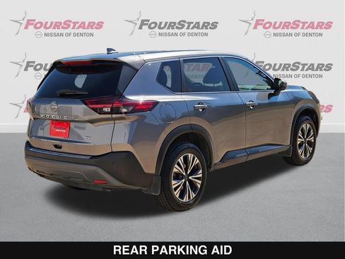 Used 2023 Nissan Rogue SV FWD image 4