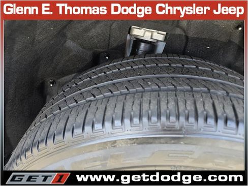 Used 2023 Jeep Grand Cherokee L Laredo RWD image 38