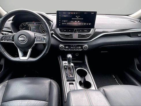Used 2023 Nissan Altima 2.0 SR FWD image 16