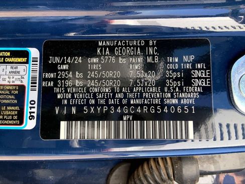 Used 2024 Kia Telluride EX w/ EX Captain's Chair Package image 31