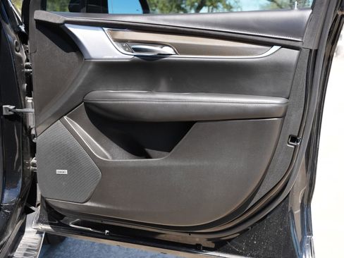 Used 2022 Cadillac XT5 Premium Luxury w/ Platinum Package image 28