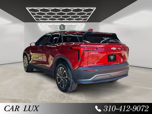 Used 2025 Chevrolet Blazer EV LT image 3