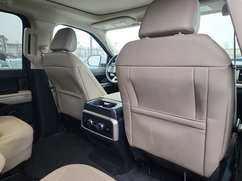 Certified 2023 Ford Expedition Limited image 31