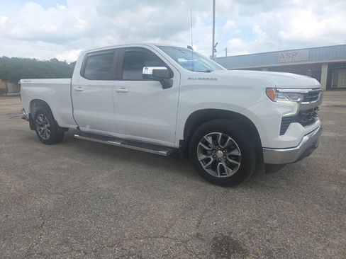 Used 2022 Chevrolet Silverado 1500 LT AWD/4WD image 11