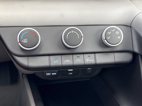 New 2026 Hyundai Elantra SE FWD image 23