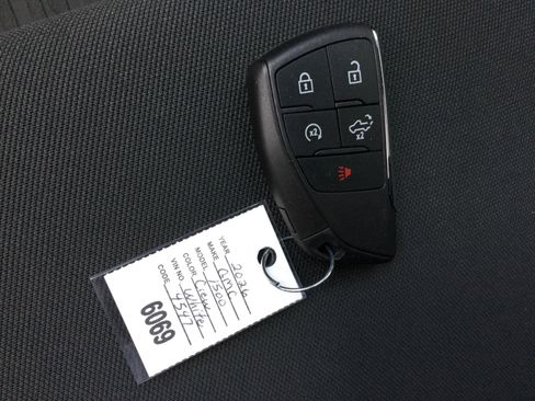 New 2026 GMC Sierra 1500 SLE image 21