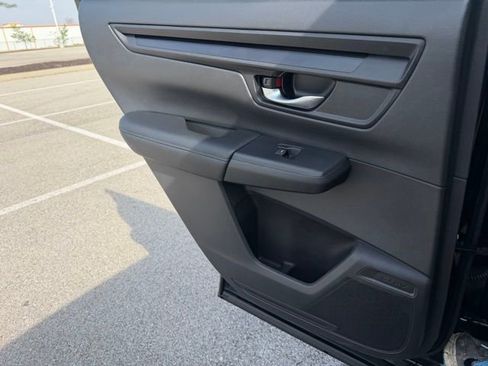 Used 2026 Honda CR-V LX image 28