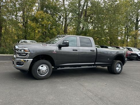 New 2026 RAM 3500 Tradesman image 21