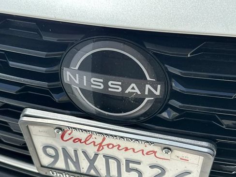 Used 2024 Nissan Sentra SR FWD image 9