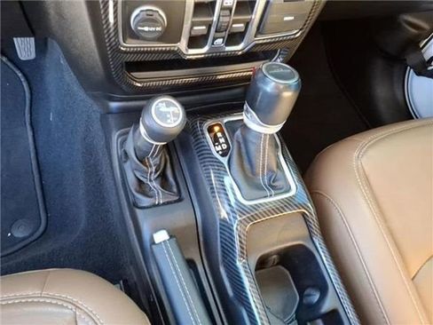 Used 2020 Jeep Gladiator Overland w/ Popular Equipment Package image 34