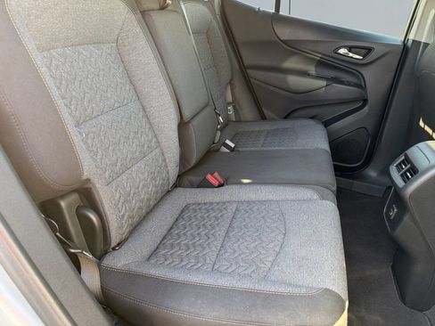 Used 2023 Chevrolet Equinox LT FWD image 18