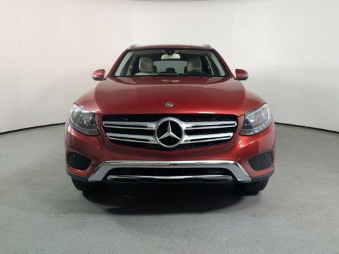 Used 2019 Mercedes-Benz GLC 300 image 2