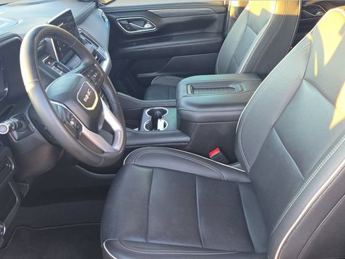 Used 2024 GMC Yukon SLT RWD image 14