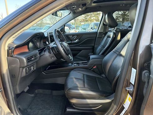 Certified 2022 Lincoln Corsair Reserve w/ Equipment Group 201A image 11