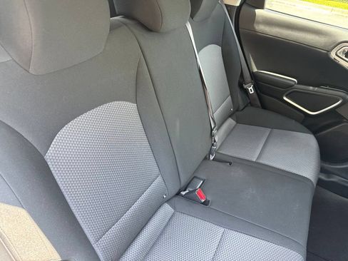 Used 2020 Kia Soul LX FWD image 14