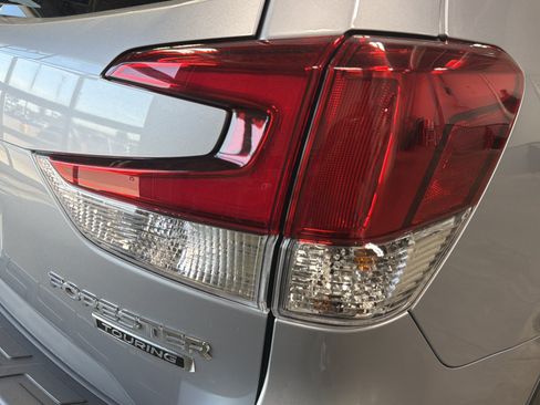 Used 2020 Subaru Forester Touring AWD/4WD image 17