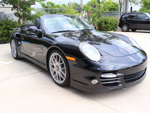 Used 2010 Porsche 911 Turbo image 6