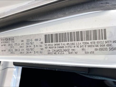 Used 2016 Jeep Wrangler Sport w/ Quick Order Package 24S AWD/4WD image 13