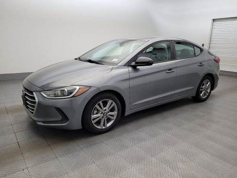 Used 2018 Hyundai Elantra SEL FWD image 2