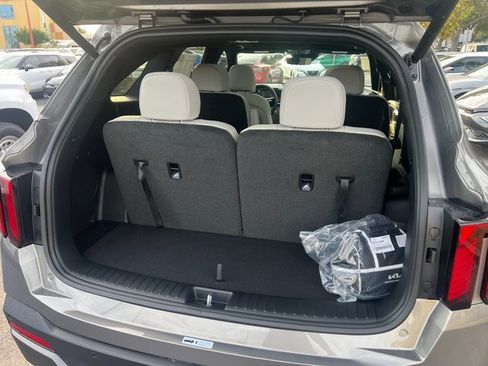 New 2026 Kia Sorento SX Prestige image 8