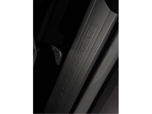 Used 2019 Land Rover Range Rover HSE image 13