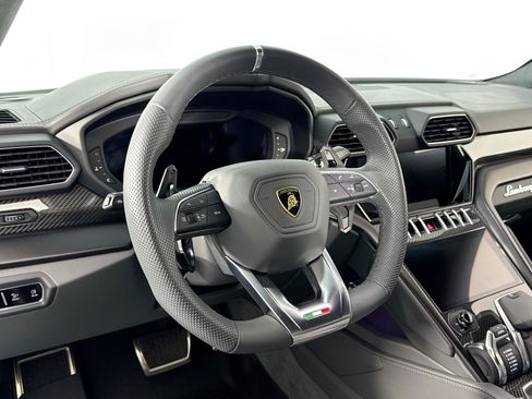 Used 2024 Lamborghini Urus S AWD/4WD image 12