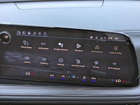 New 2026 Chevrolet Suburban LS image 18