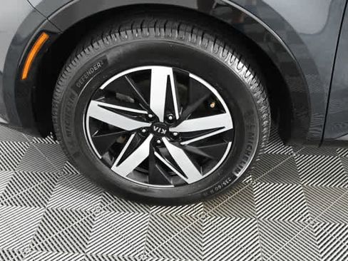 Used 2021 Kia Sorento EX FWD image 31