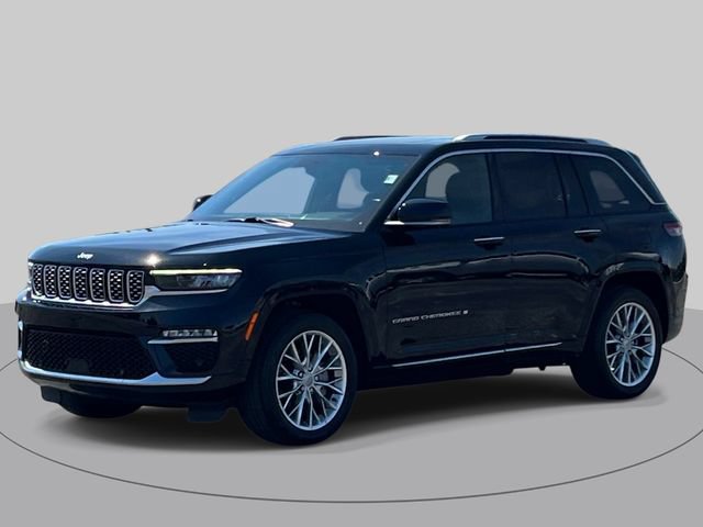 Used 2023 Jeep Grand Cherokee Summit AWD/4WD image 8