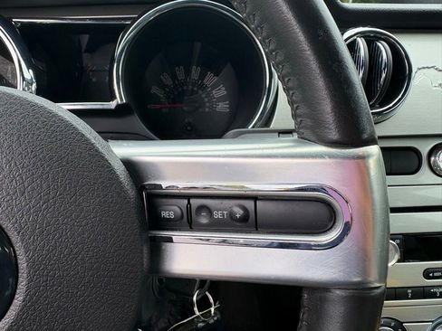 Used 2006 Ford Mustang GT RWD image 25