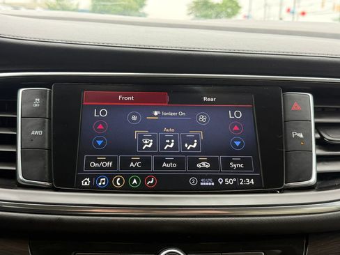 Used 2021 Buick Enclave Essence w/ Sound and Sites Package AWD/4WD image 32